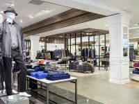 服裝商場(chǎng)專(zhuān)賣(mài)店室內(nèi)裝修裝飾設(shè)計(jì)效果-1117-04